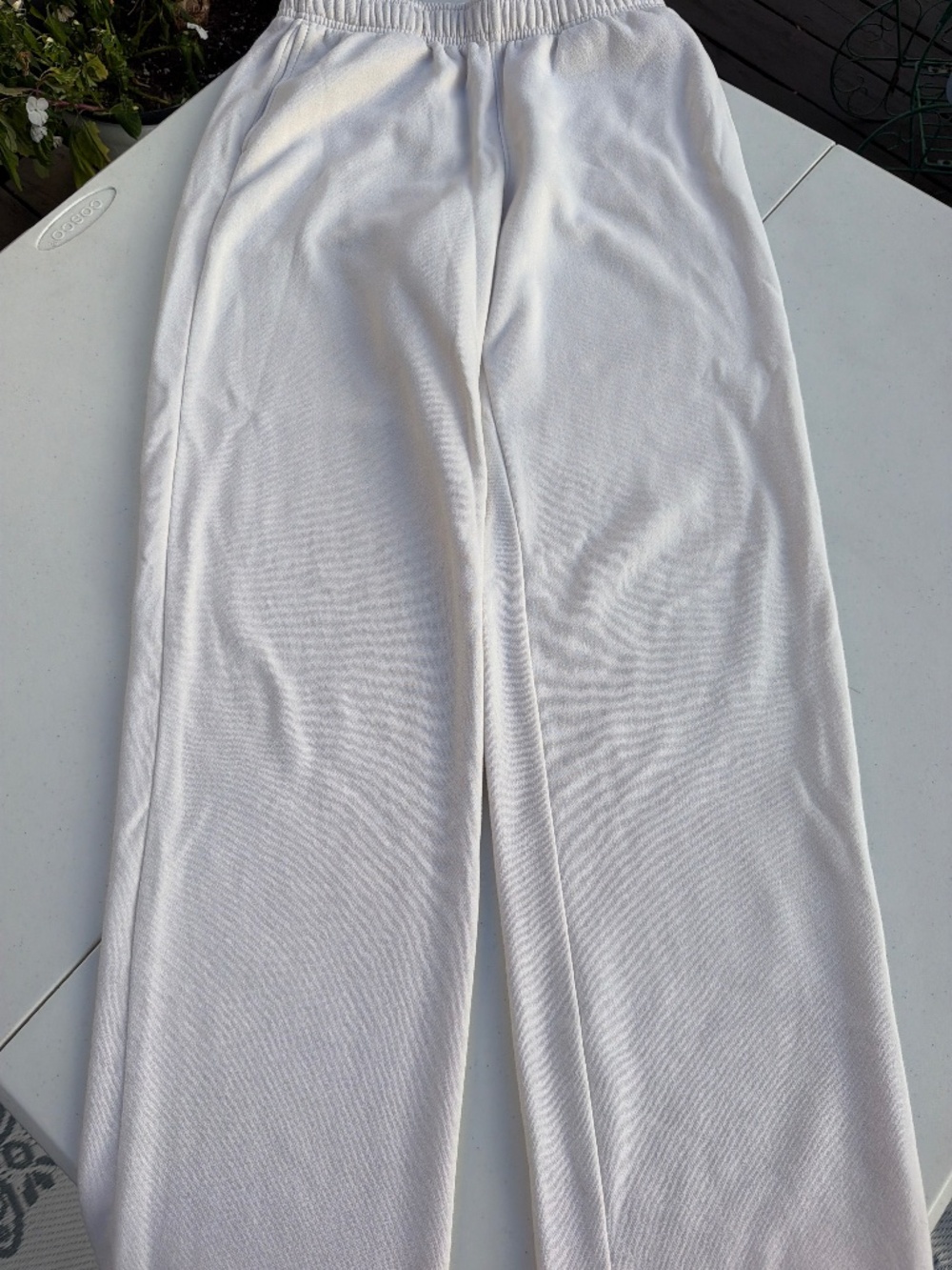 Universal Thread beige wide leg sweatpants in XS #wideleg #loungewear